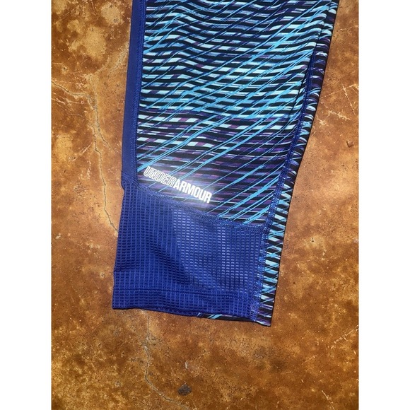 Under Armour Crop Yoga Pants Leggings Blue Geometric Athletic Size Large - Picture 4 of 8